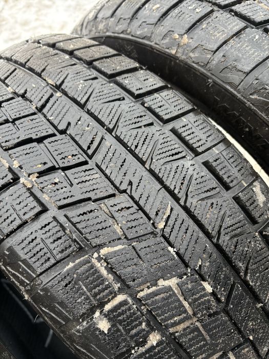 Шины зимние. Почти новые. 245х50х20