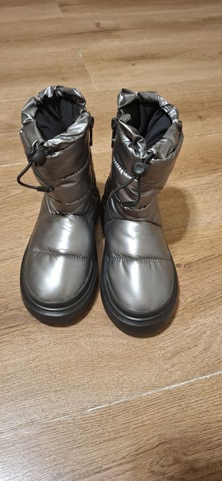 Детские сапоги для девочки