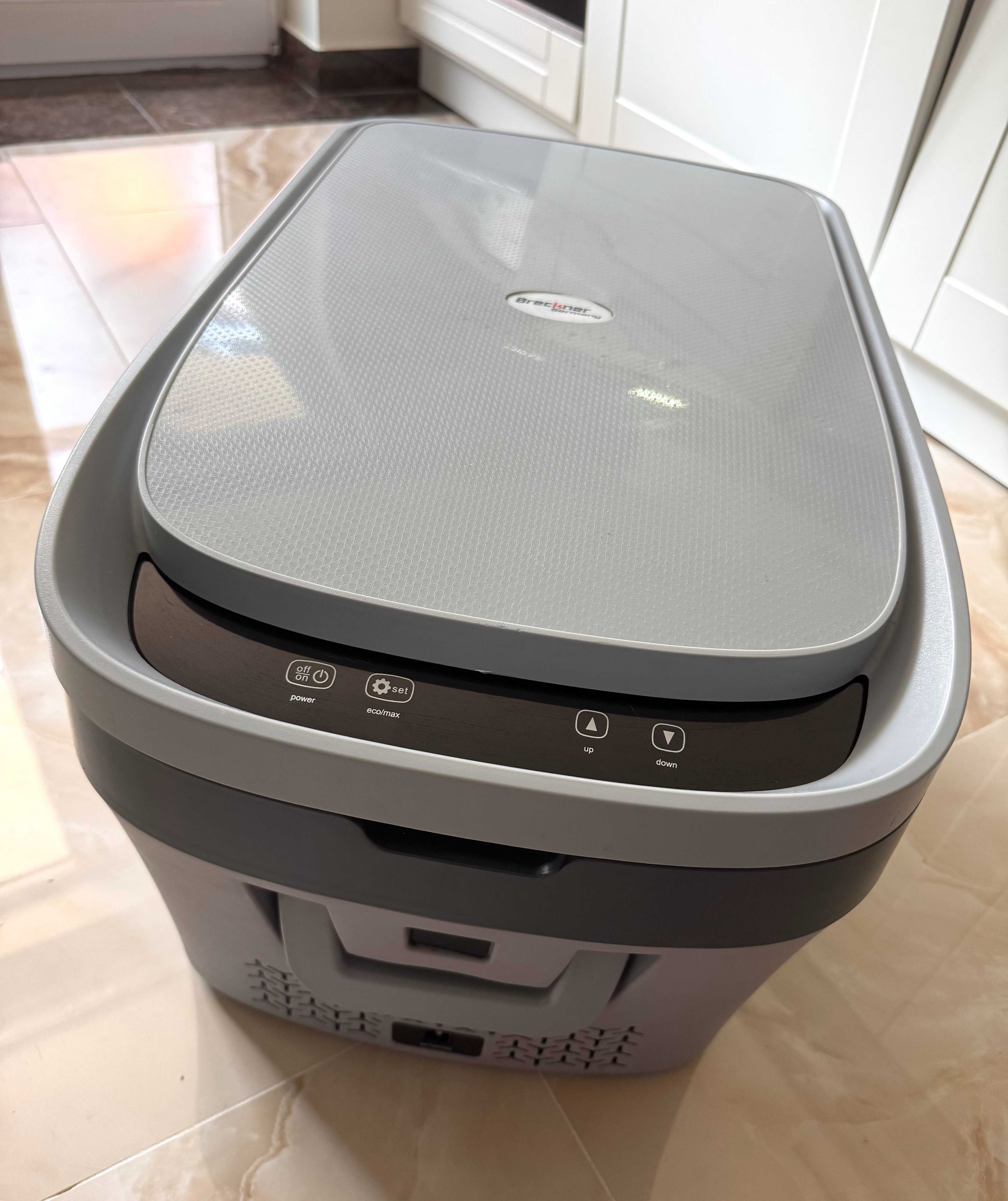 Frigider si congelator auto 25L 12V/24V/220V