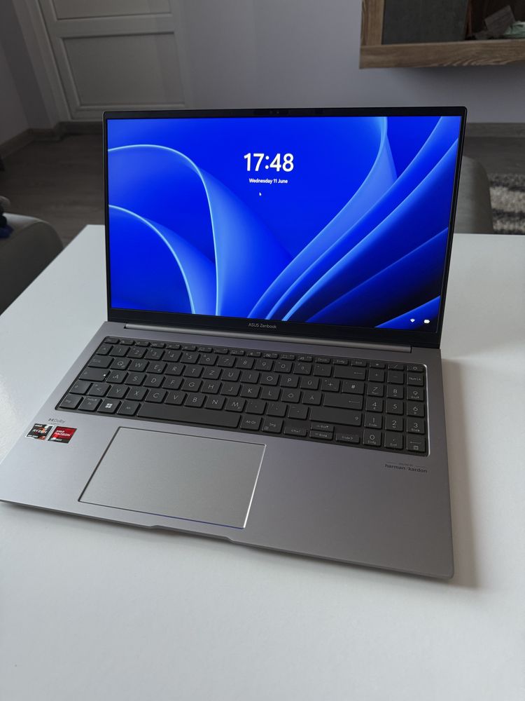 Asus Zenbook 15 Model UM3504D