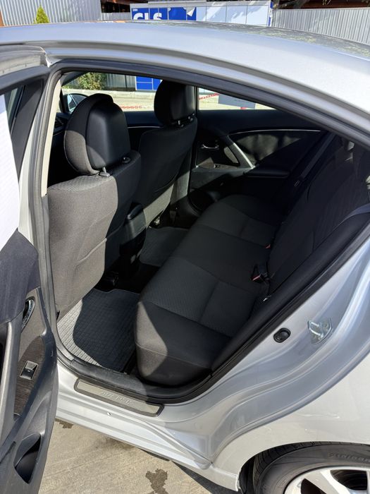Toyota Avensis 1.8i cutie automata cvt Oferta !