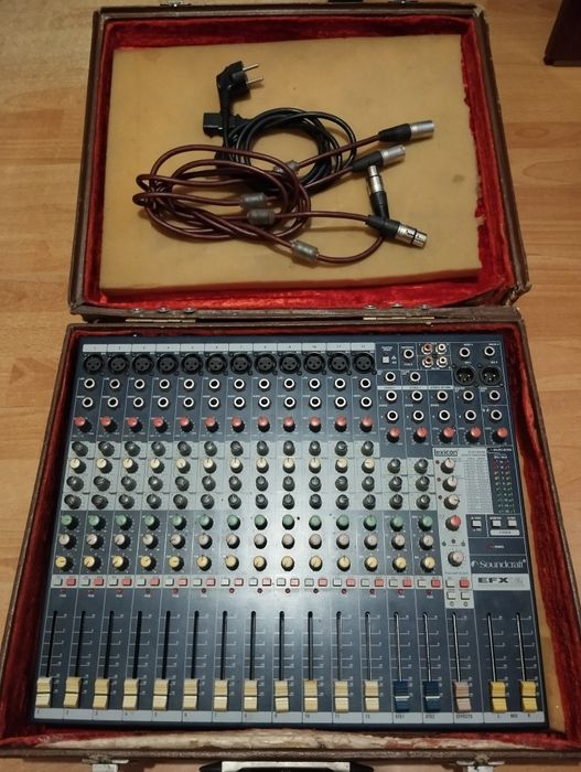 Микшерный пульт soundcraft