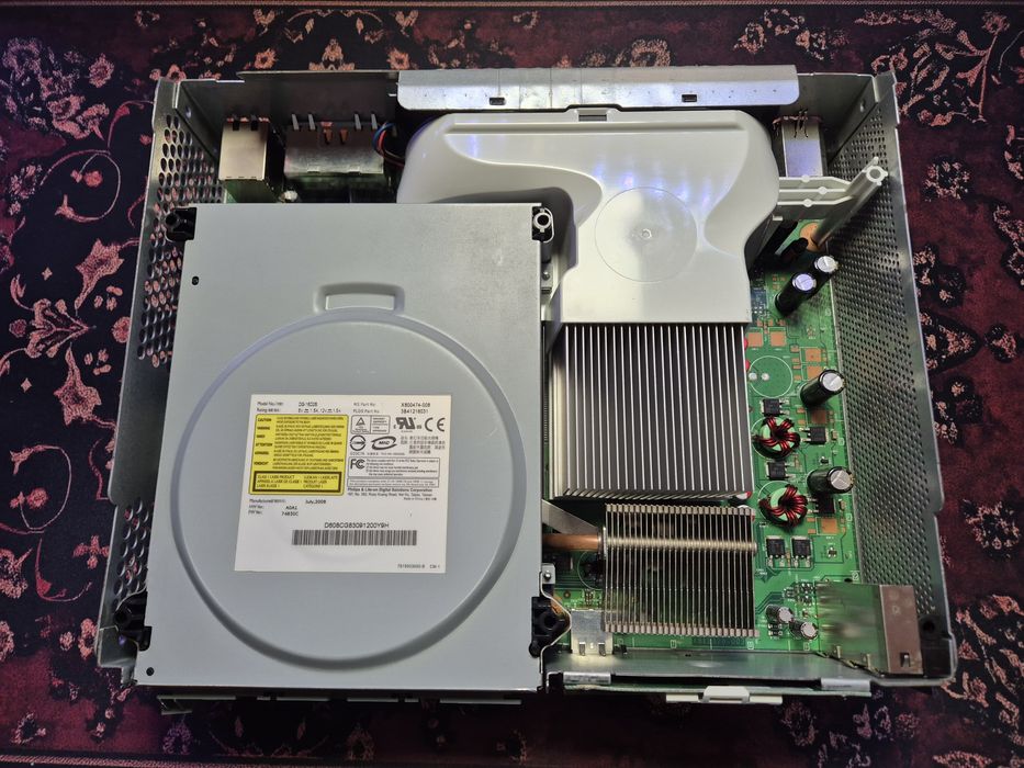 Xbox 360 Phat Elite Modată + Controller