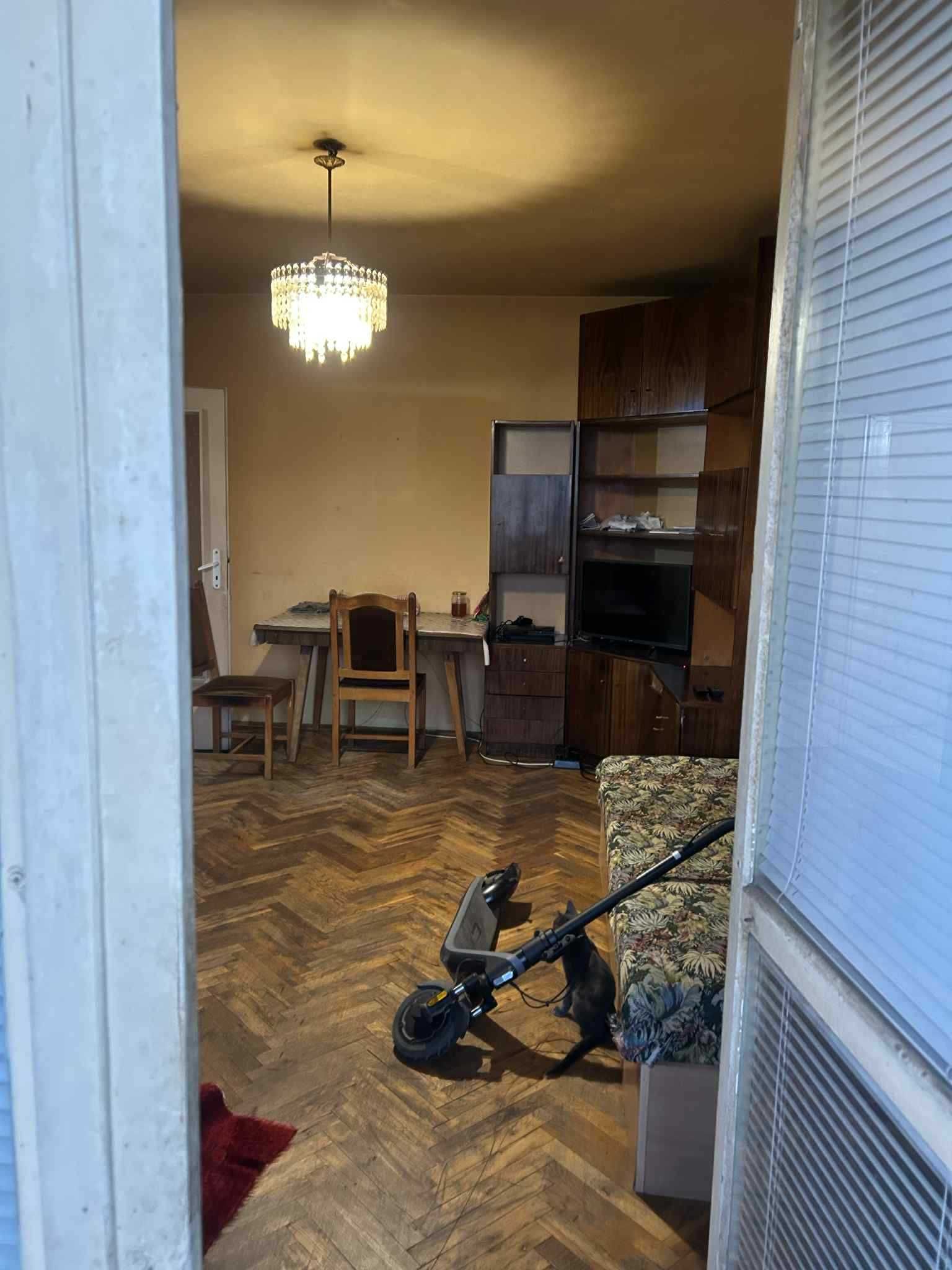 Двустаен апартамент за продажба в Центъра на гр.Долни чифлик