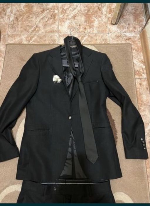 Мъжки костюм плюс риза