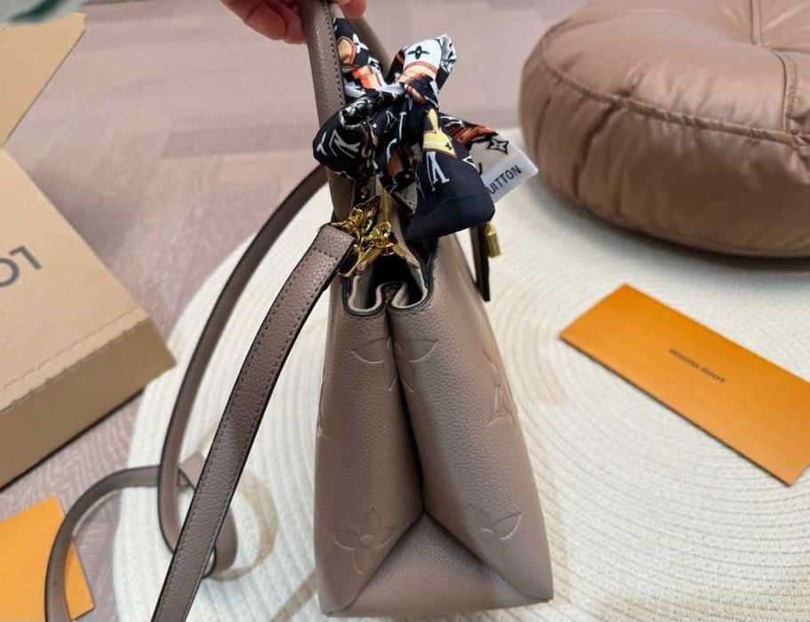 Дамска чанта Louis Vuitton