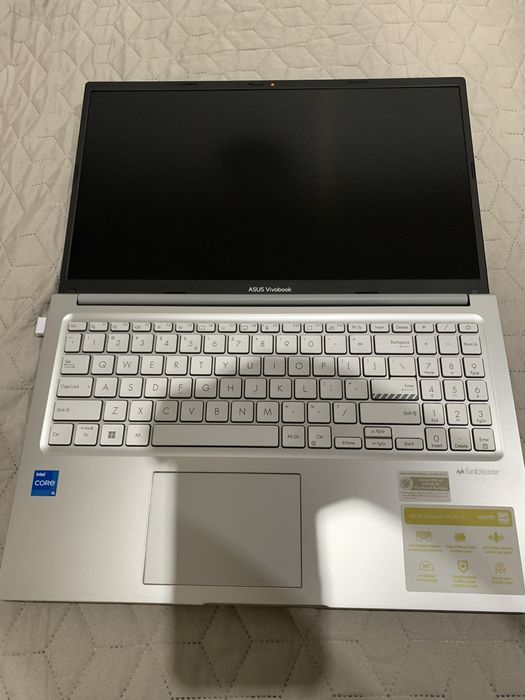 Laptop ASUS Vivobook 15 R1504ZA