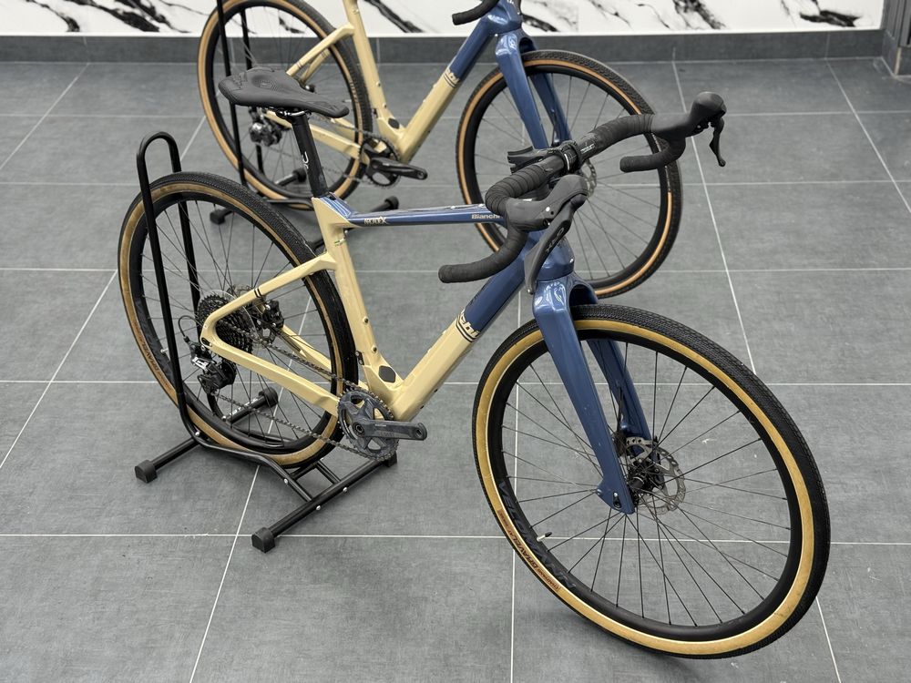 Bianchi ArcadeX Carbon 1x11 GRX 810 S и M