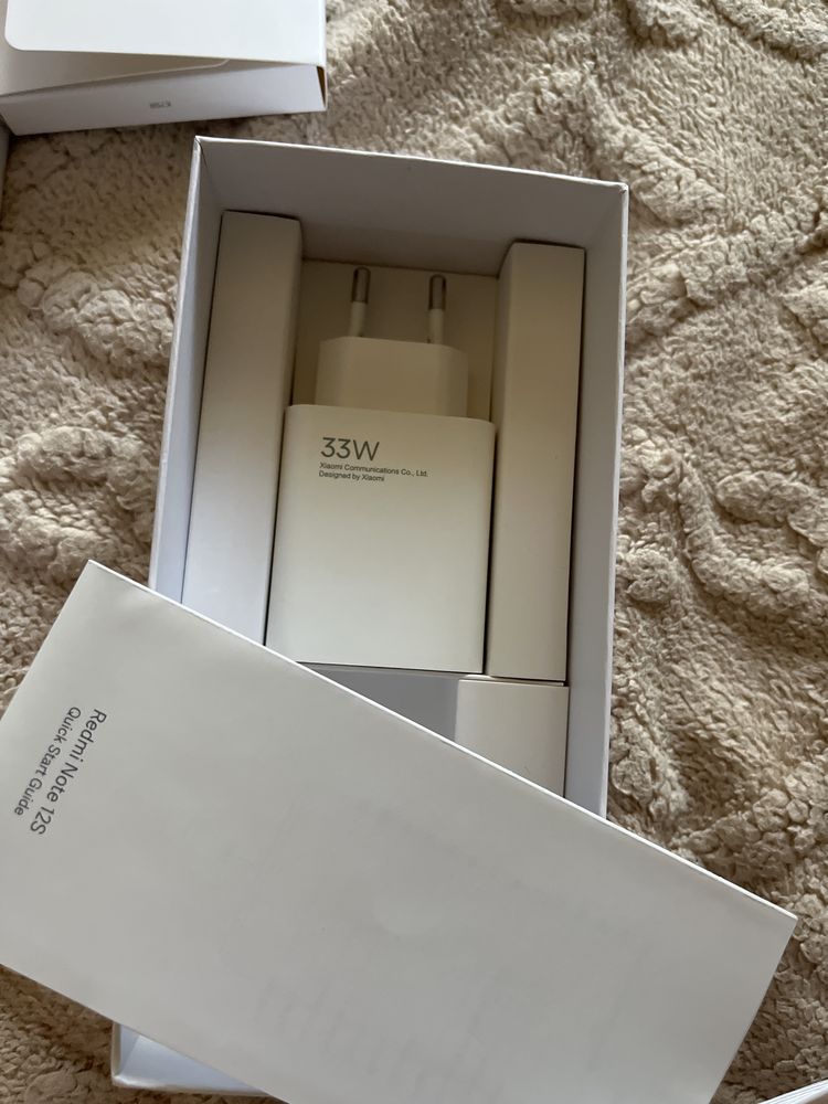 Redmi Note 12s.