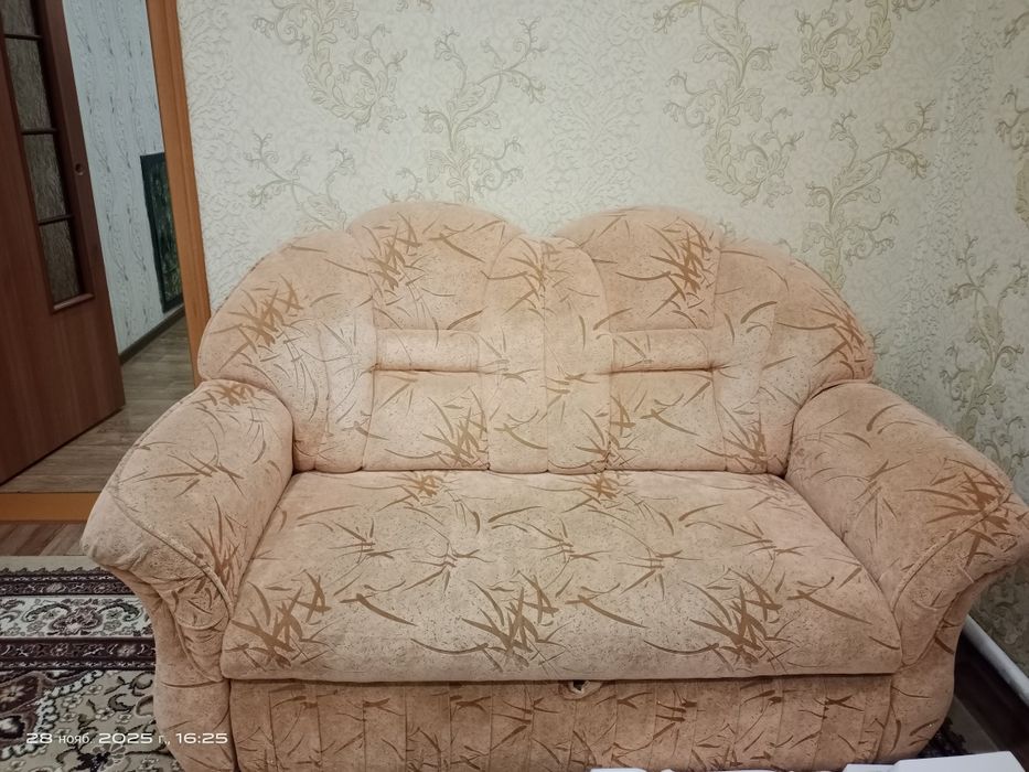 Продам б/у Диван 3-2-1