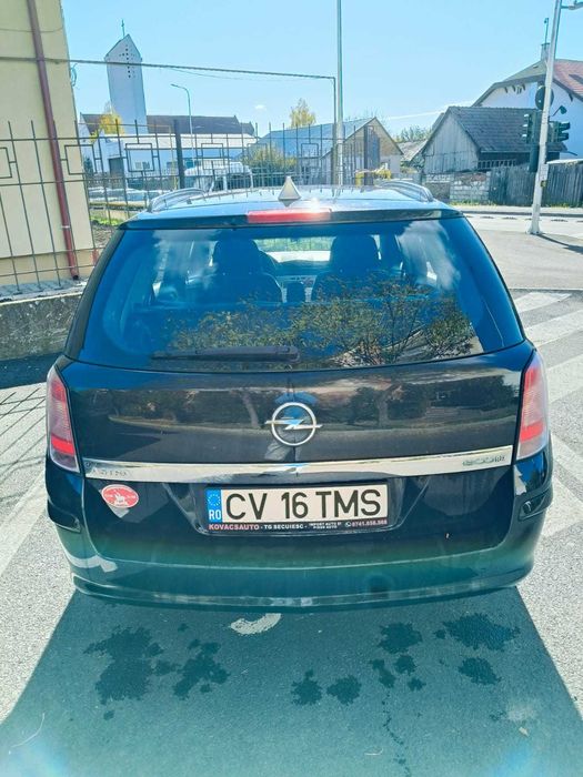 Opel Astra H Motor 1.7 diesel An 2010