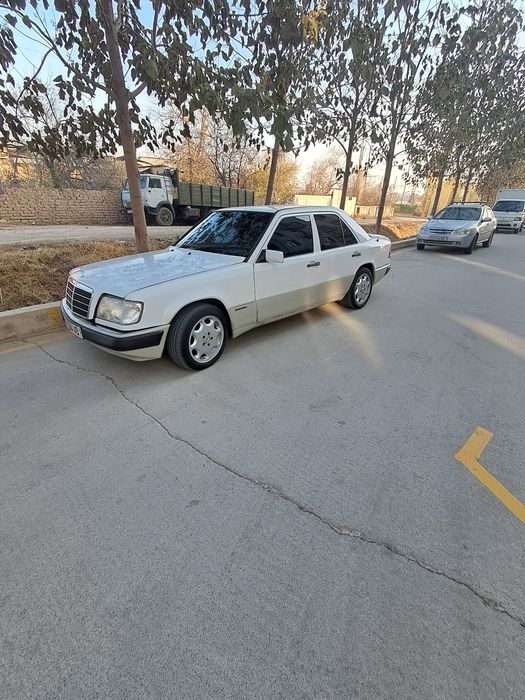 Мерседес Бенз 124