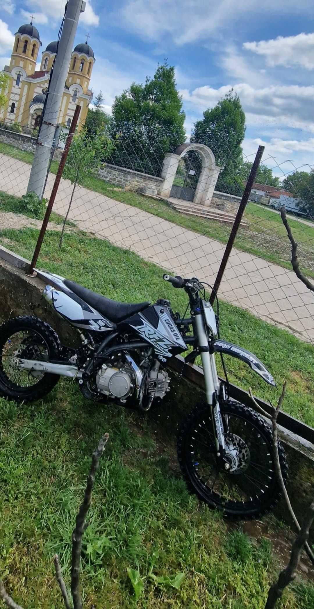 Продава се крос RFZ 125cc