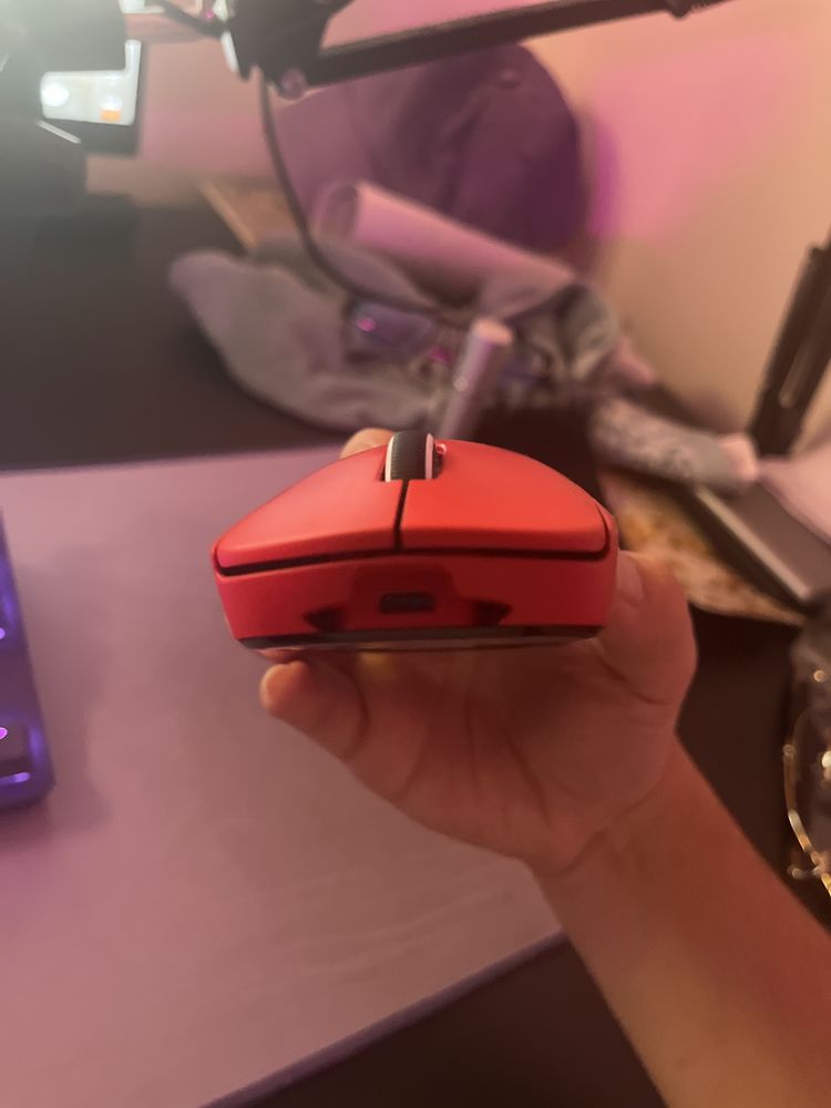 Продам игровую мышь Logitech g pro x superlight
