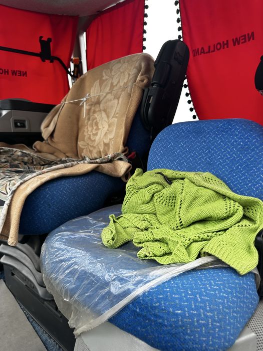 Vind tractor newholland  T8 275