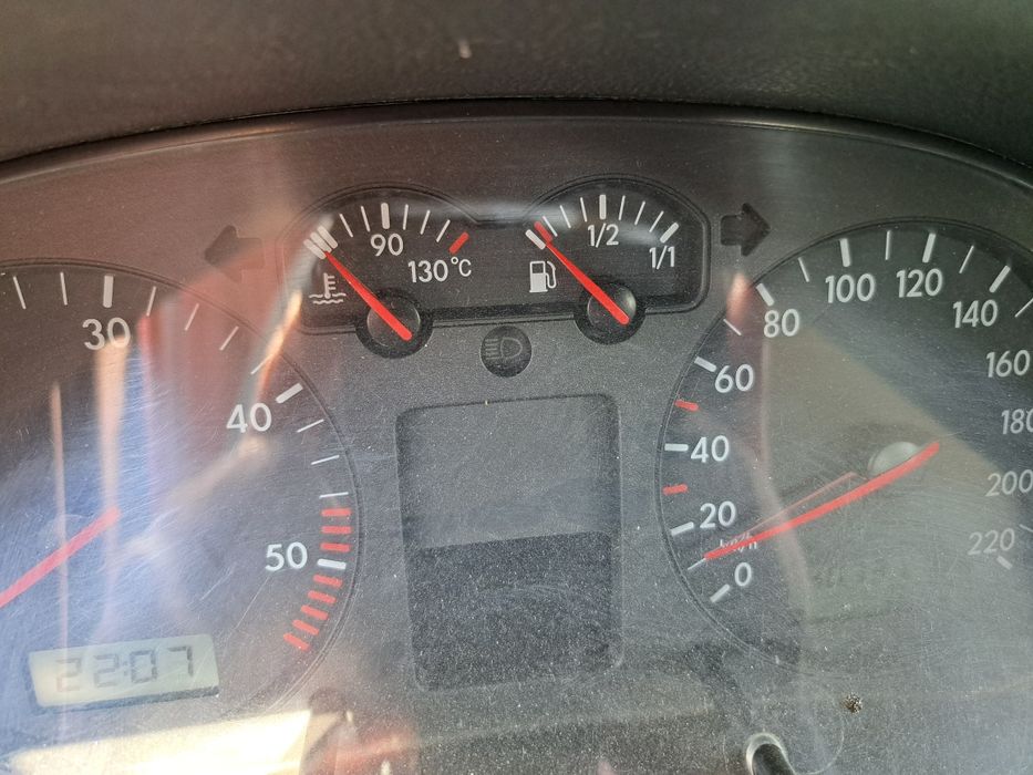 Vând VW Golf 4 2001 motor ALH 1.9 TDI