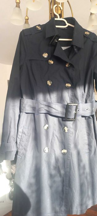 Trench bleumarin