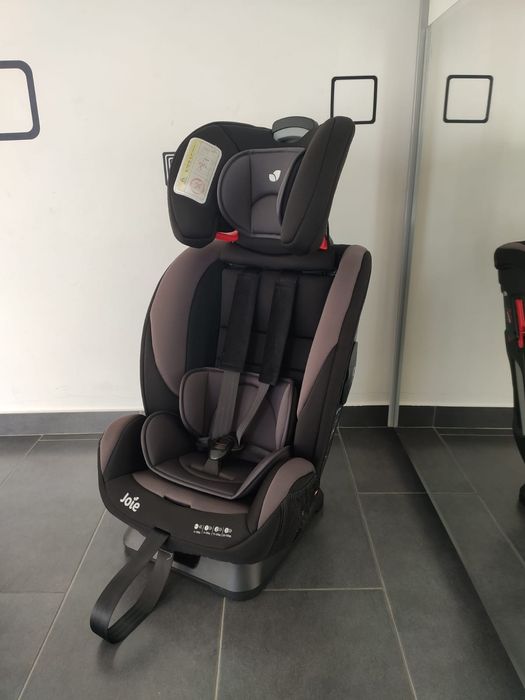 Scaun auto Joie Every Stages pentru copii intre 0 și 36 kg