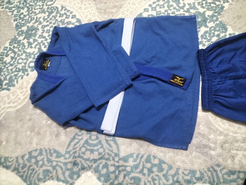 Mizuno Кимоно для дзюдо