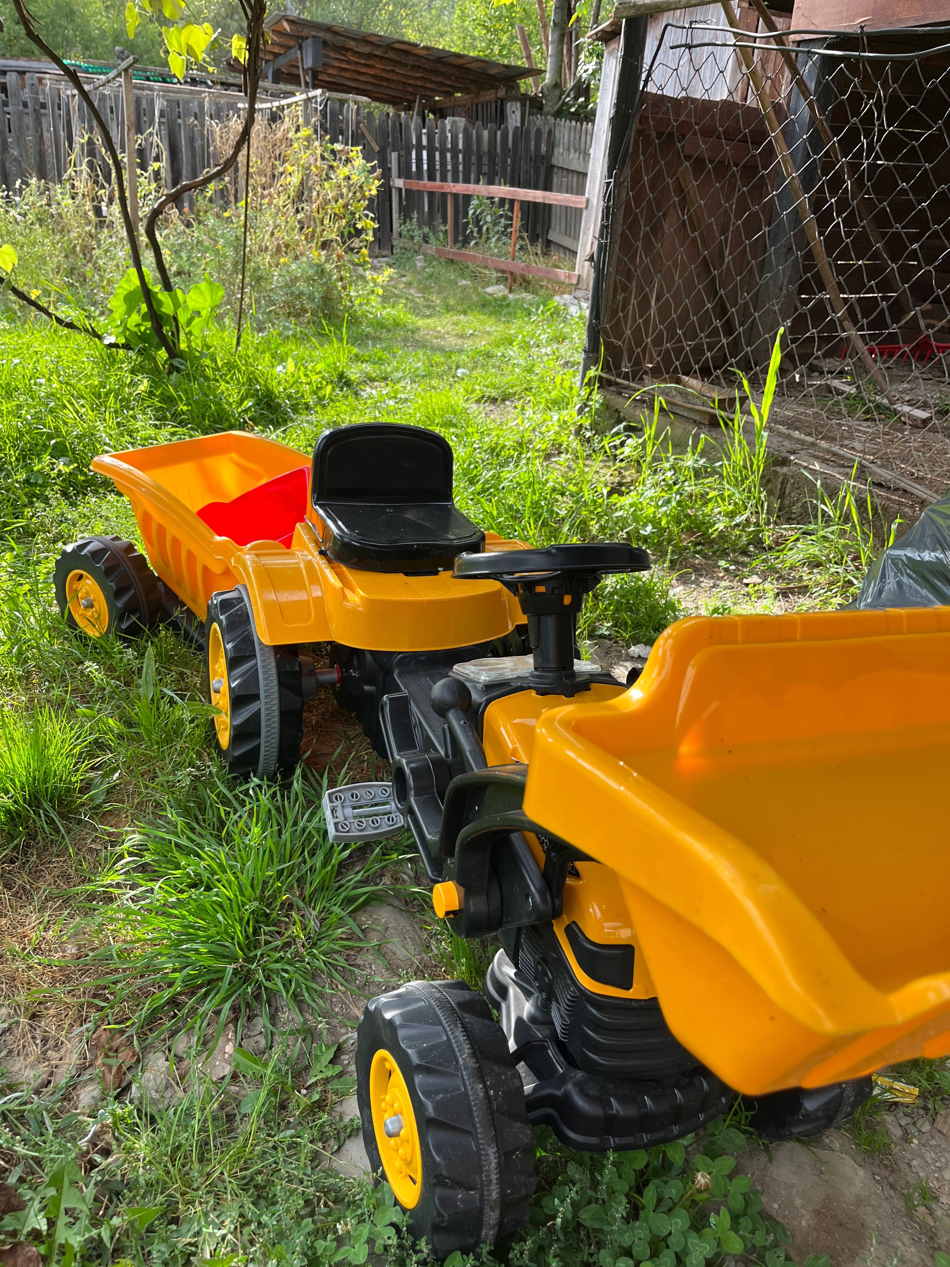 Tractor copii cu remorca