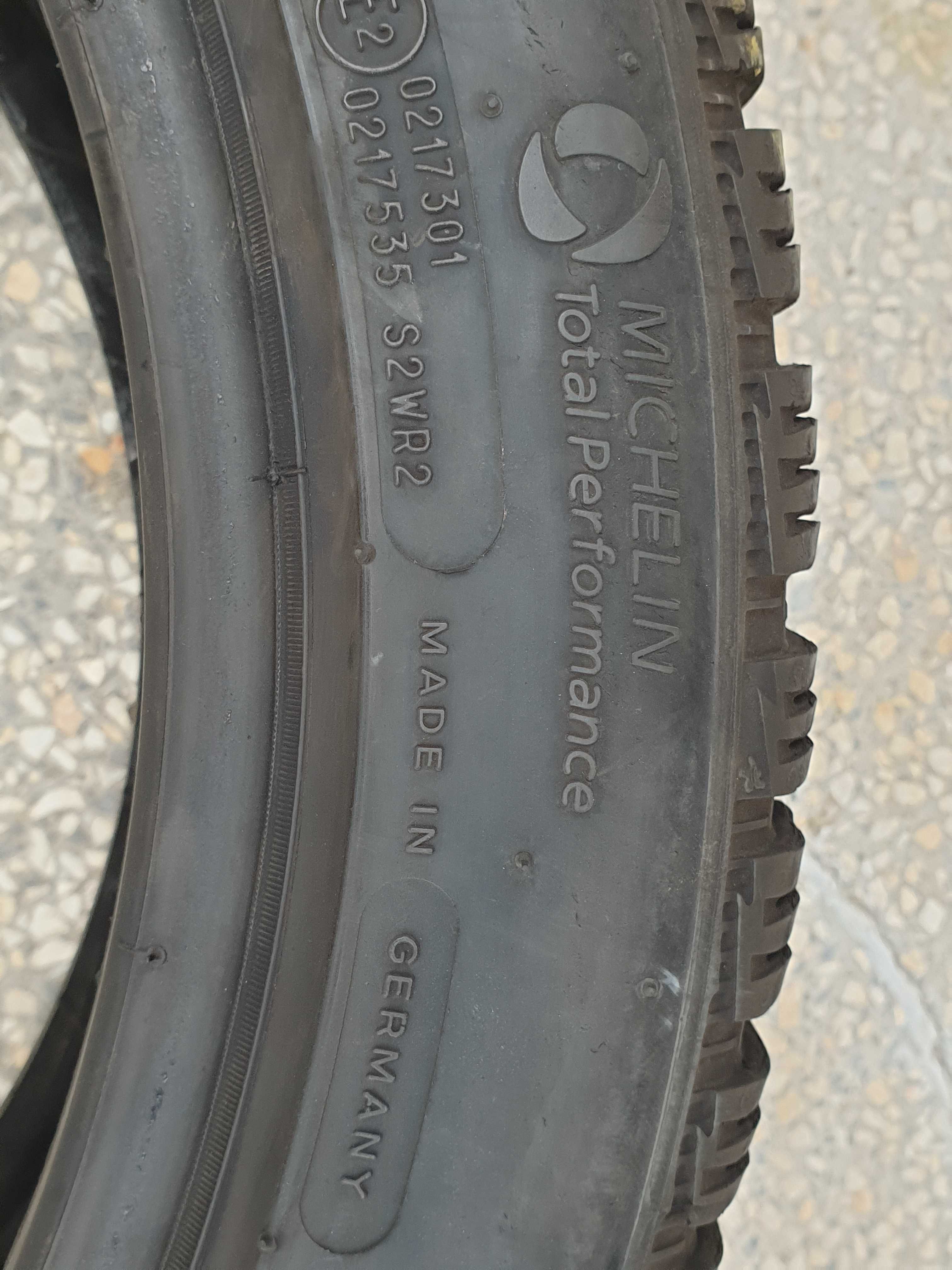 2 броя зимни гуми MICHELIN ALPIN 6 225/45 R17 94V.