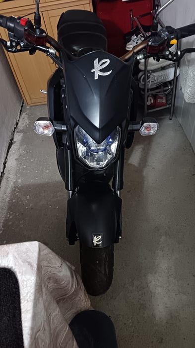 De vânzare: Scuter / motocicletă electrică MV EM3