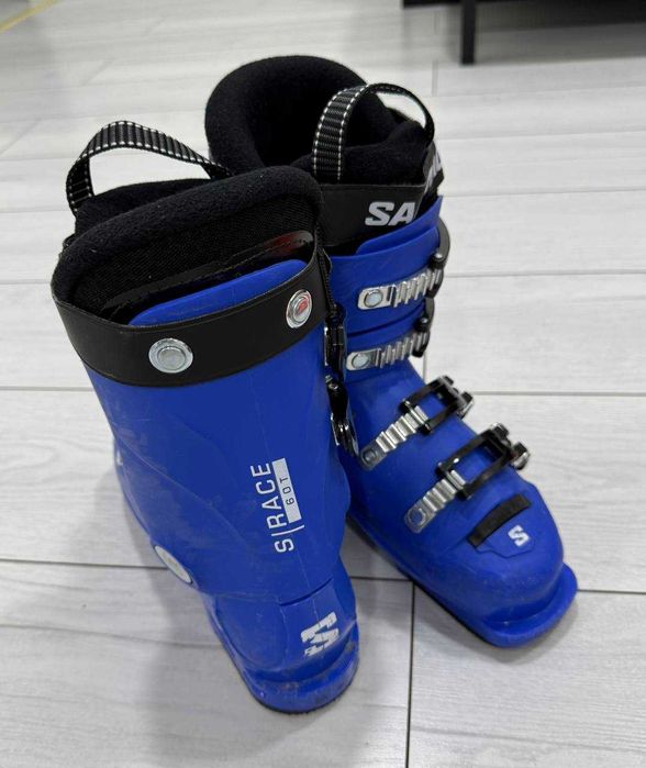 Детские Лыжи 110см ботинки 23 23.5 палки. Salamon из di-sport.