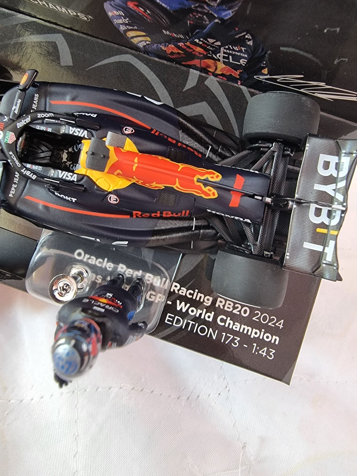 Red bull rb20 max verstappen f1 world champion Las Vegas gp minichamps