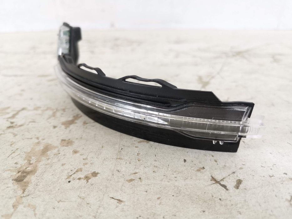 Ляв странична мигачка / Lqv straniчen migaчka Audi A3 8V [ - ] Оригина