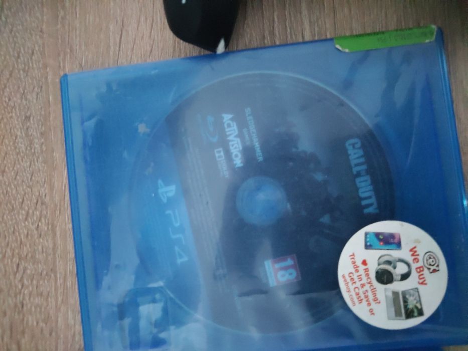 Dau la schimb 3 jocuri de ps 4