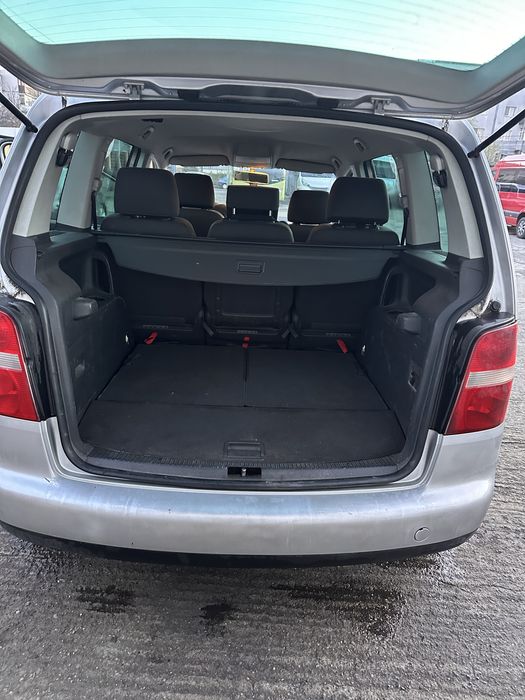 Volkswagen Touran 2004 1.9 TDI 7 locuri