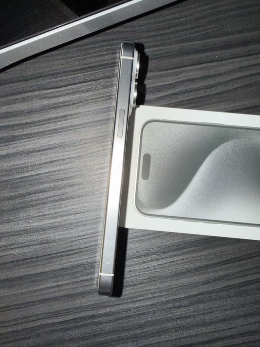 Iphone 15 PRO MAX 256GB, Culoare Titanium White, 90% stare baterie