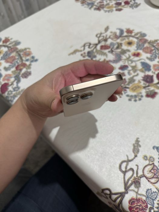 Iphone 16 pro max gold