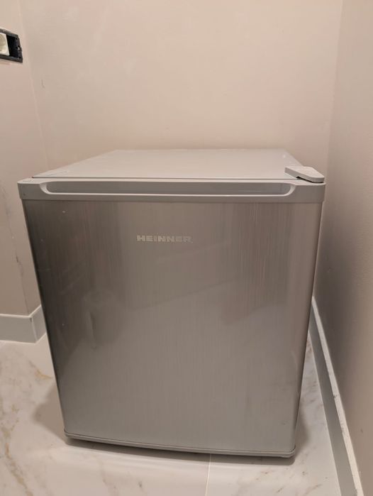 Frigider Minibar Heinner