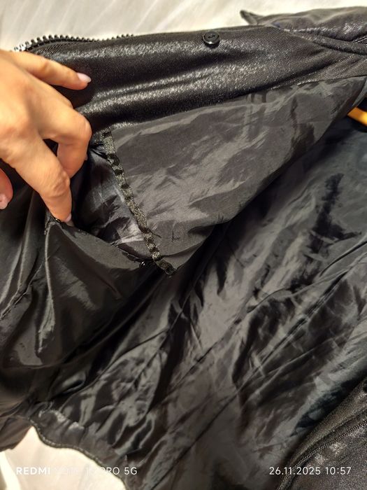 Geaca captușită roșie[100]&neagră[50]