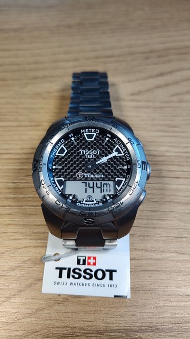 Часовник Tissot T-Touch Expert Titanium