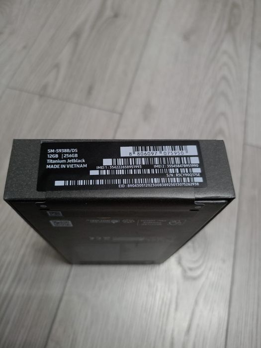 Vând Samsung Galaxy S25 Ultra, 256GB, 12 GB RAM, SIGILAT