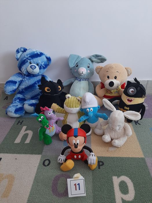 Jucarii (plusuri,păpuși ect.)