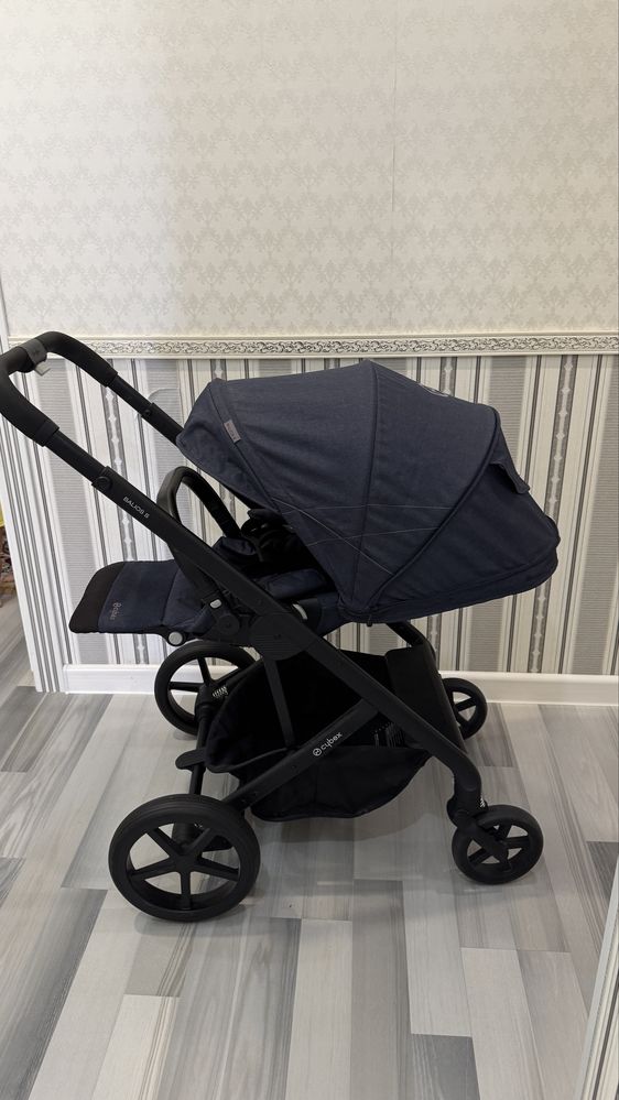 Коляска cybex balios S синего цвета