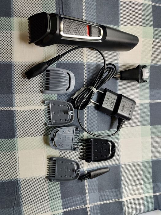 Aparat de tuns barba și părul, Philips!