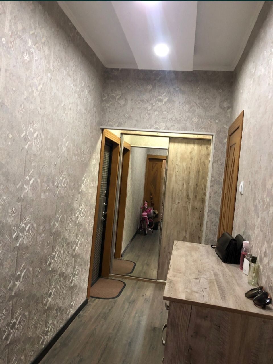 СРОЧНО Продаётся 2/2/5 Карасу-6