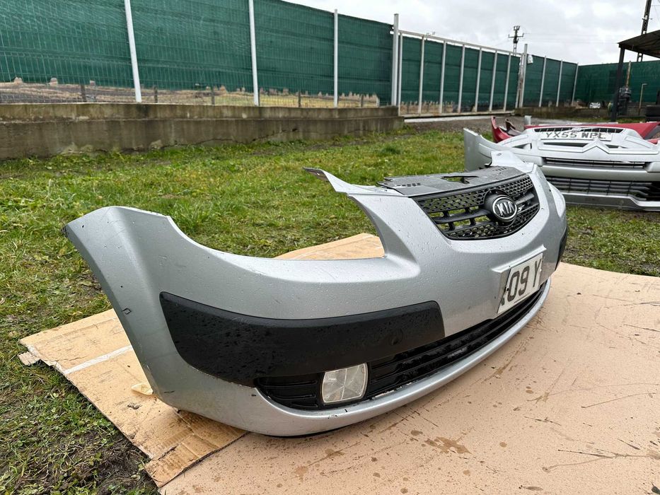 Bara fata Kia Rio 2009 Culoare Gri