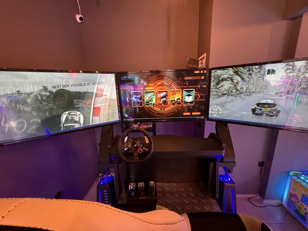 Състезателен VR Симулатор от ново поколение с 3монитора с Playstation