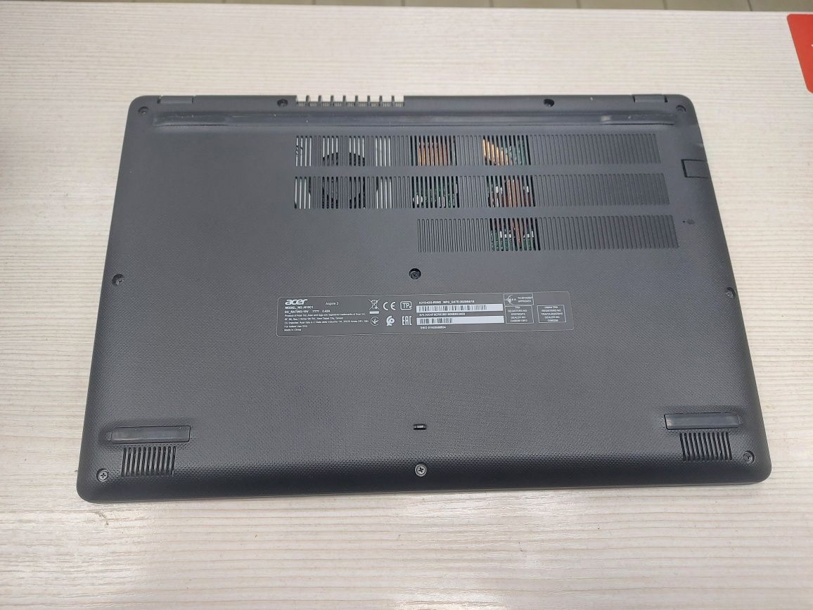 Acer (Ryzen 5 3500u, 8 потоков, 8 Gb DDR4, 1 Tb) + Мышь в подарок
