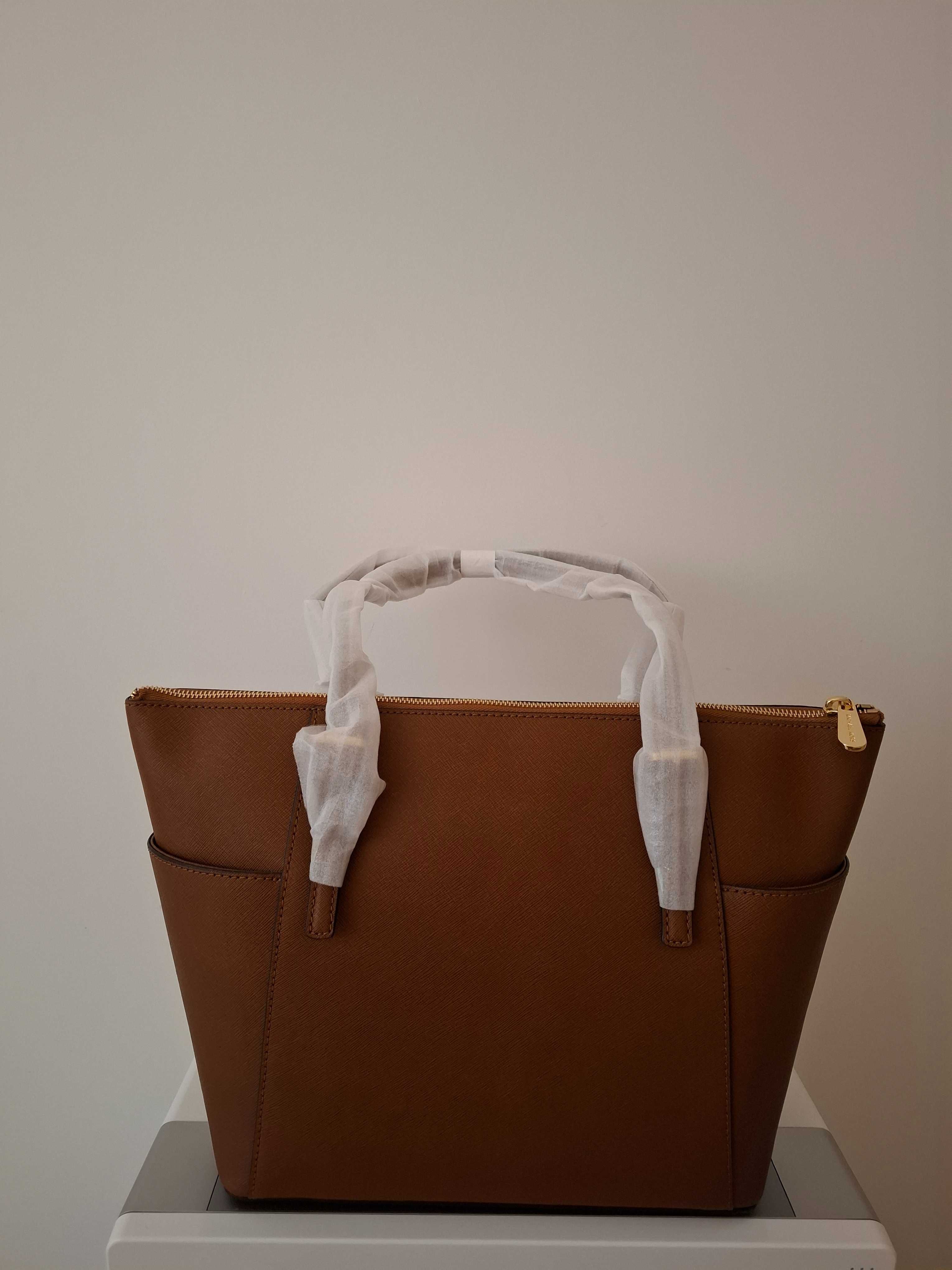 Чисто нова оригинална чанта Michael Kors