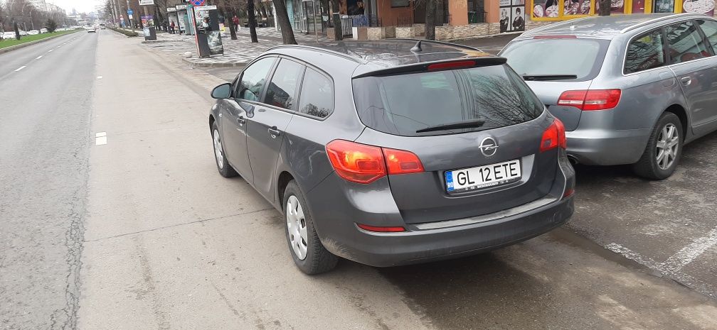 Vând  Opel Astra