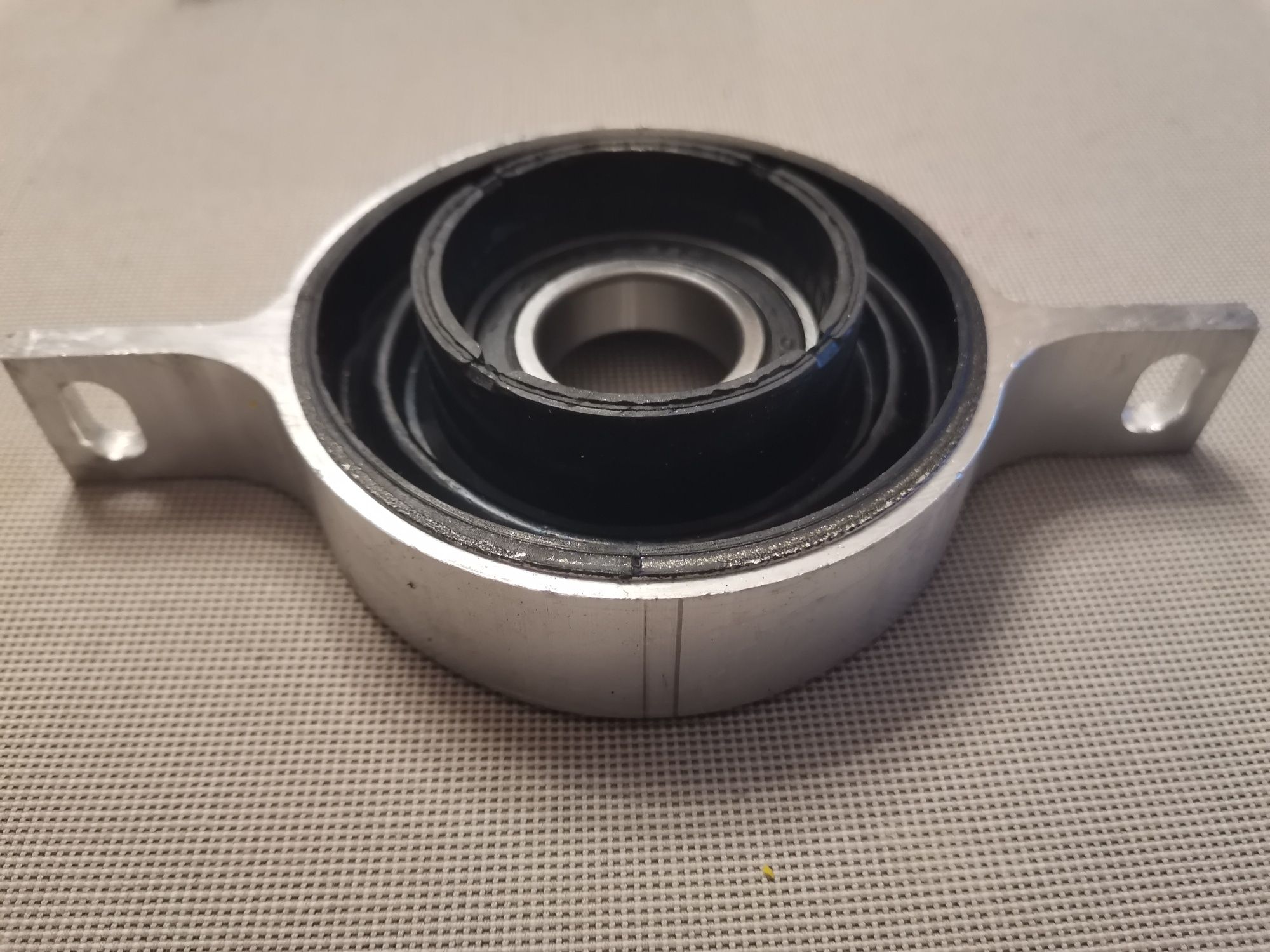 Опора кардан BMW X3/X4 (F25/F26), X5 (e70, F15, F85), X6 (E71, E72)