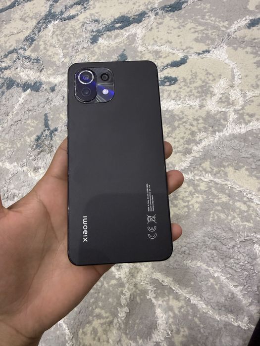 Xiomi 11lite holati yaxshi