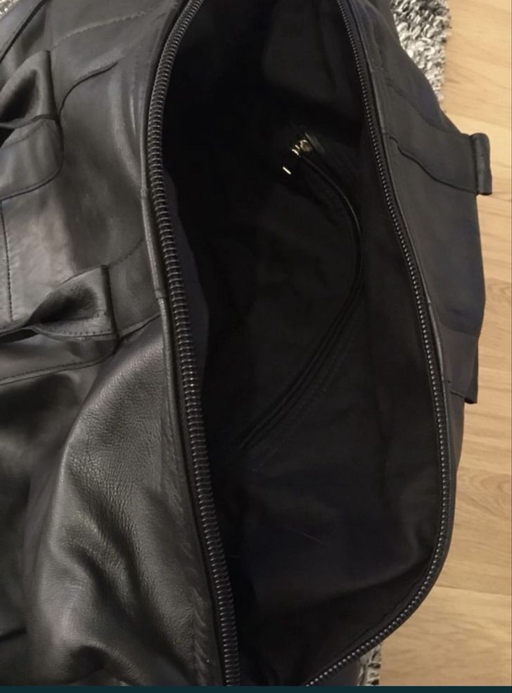 Geanta din piele naturala pt voiaj/transport negru xw