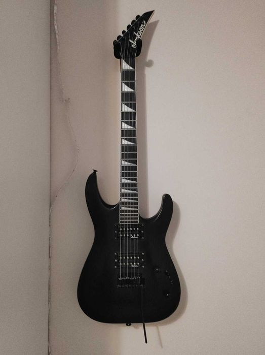 Jackson JS22 Dinky Arch Top AH Satin Black